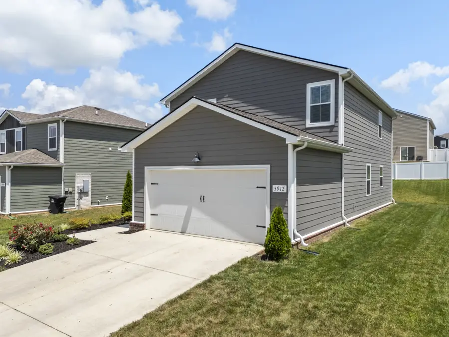 3912 Sadie St, Columbia, TN 38401 - #2