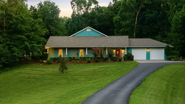 1766 Hunts Ln, Bowling Green, KY 42103
