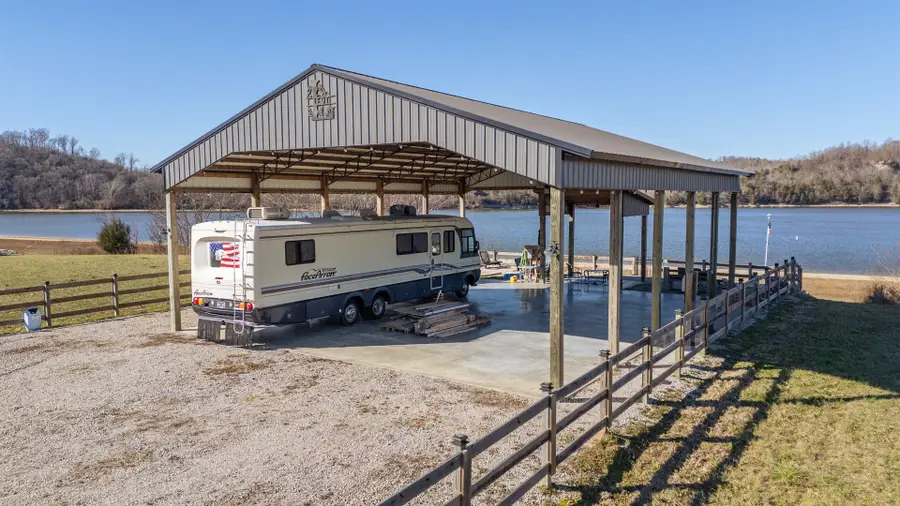 2571 Hardin Bottom River Rd, Clifton, TN 38425 - #2