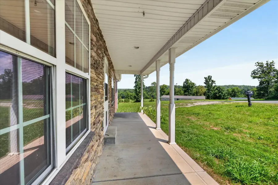 171 High Point Rd, Erin, TN 37061 - #3