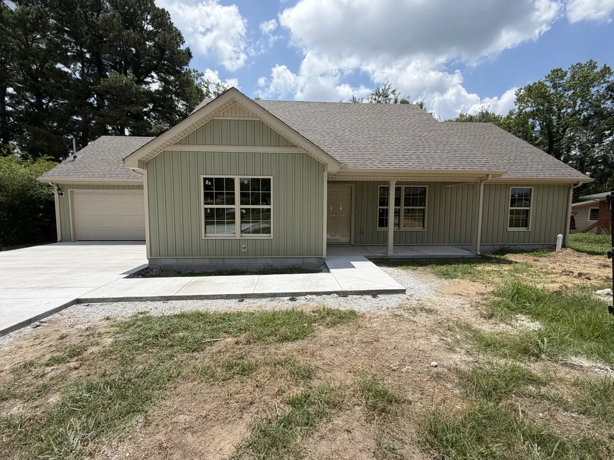 257 Hendrixon Drive, Manchester, TN 37355 - #1