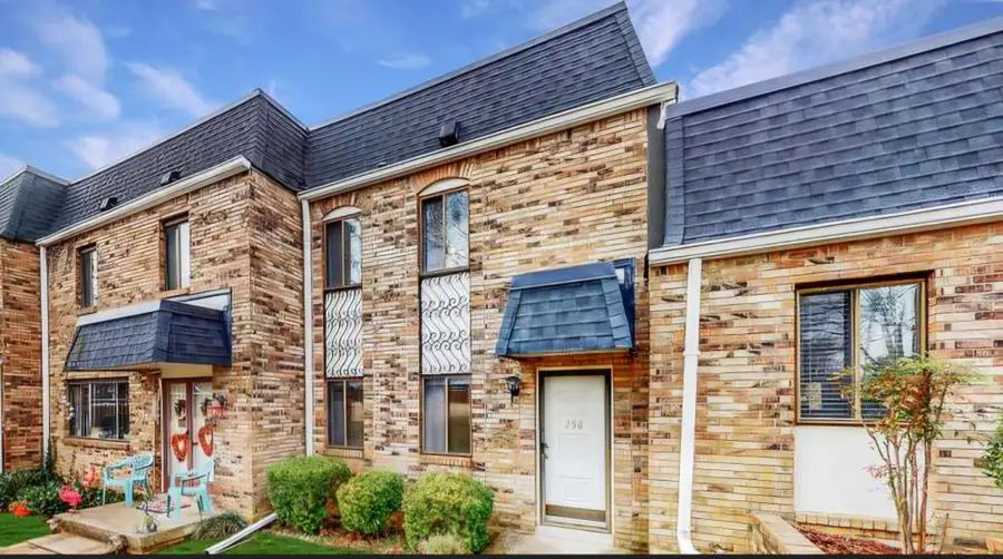 258 Lake Chateau Dr #258, Hermitage, TN 37076 - #2