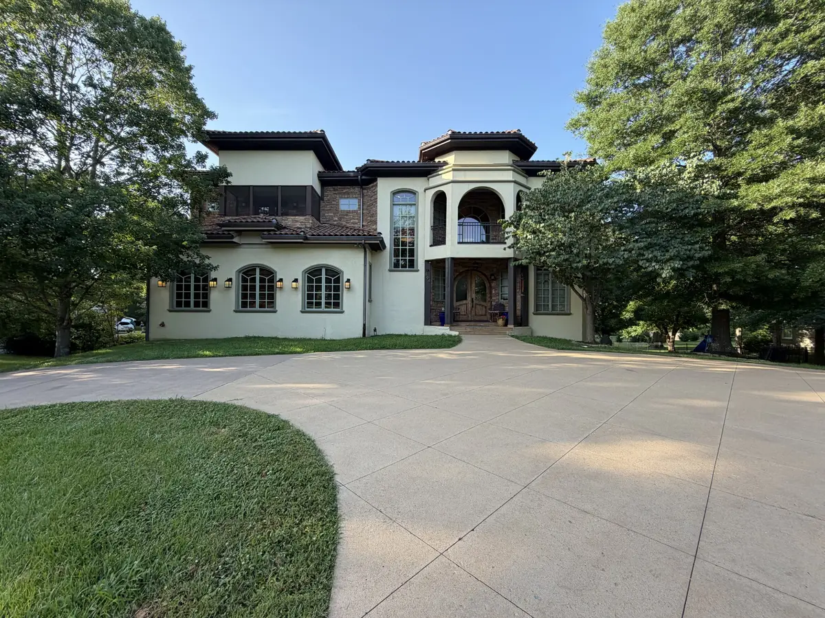894 Robertson Academy Rd, Nashville, TN 37220 - #1