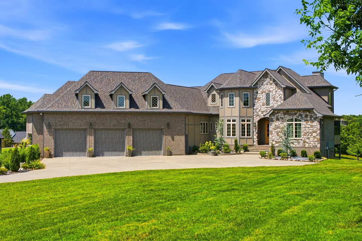 4940 Albert Fentress Rd, Greenbrier, TN 37073 - #1