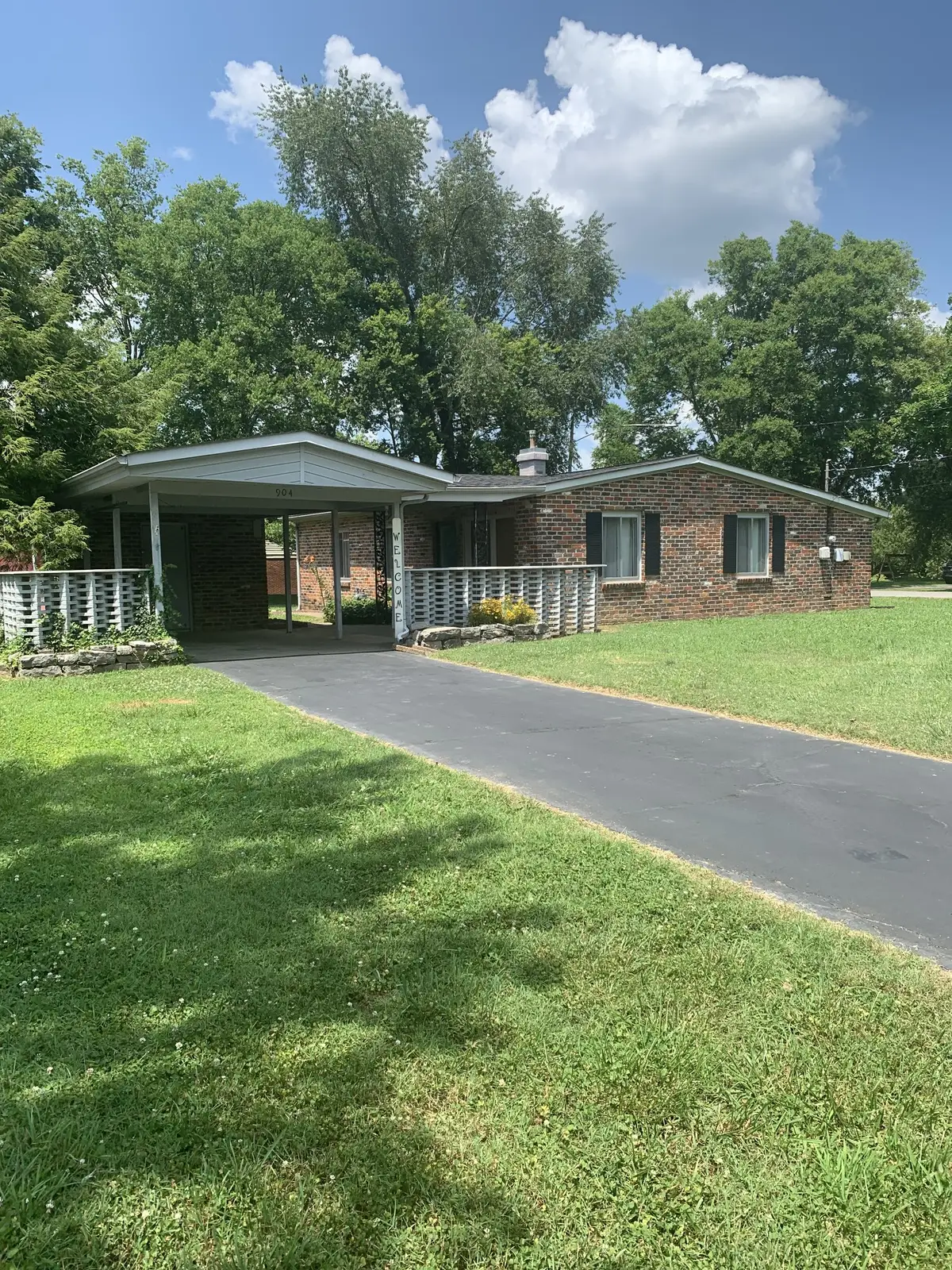 904 Rackley Dr, Pulaski, TN 38478 - #1