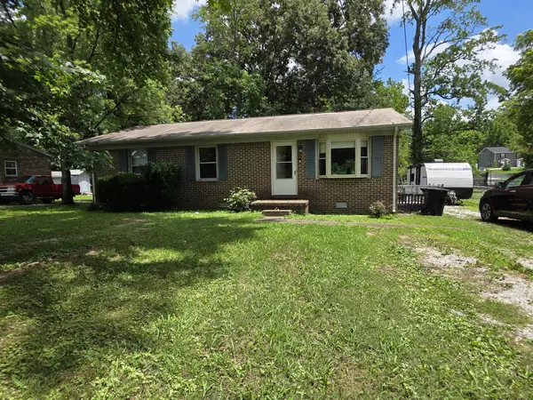 929 S Franklin St, Tullahoma, TN 37388
