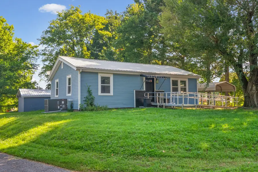 7204 Highway 76 W, Adams, TN 37010 - #2