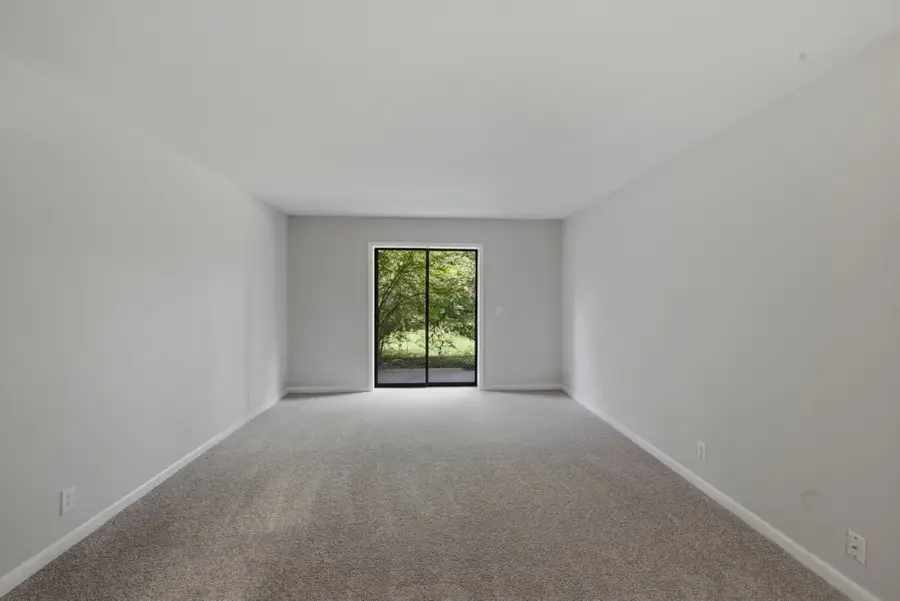 555 N Dupont Ave #D82, Madison, TN 37115 - #2