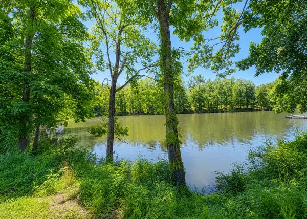 384 Duck Blind Rd, Clifton, TN 38425