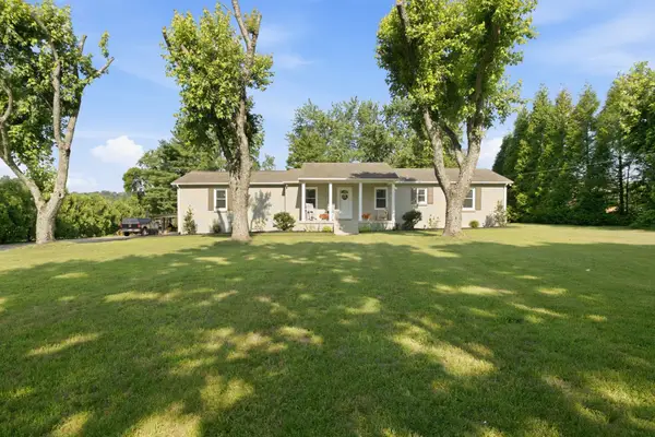 2613 Country Haven Dr, Thompsons Station, TN 37179