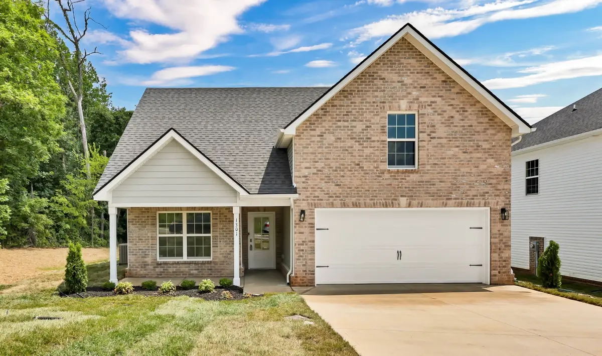 1037 Vendue Ave, Clarksville, TN 37042 - #1