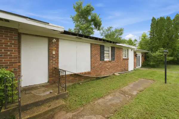 213 Rosehill Dr, Goodlettsville, TN 37072