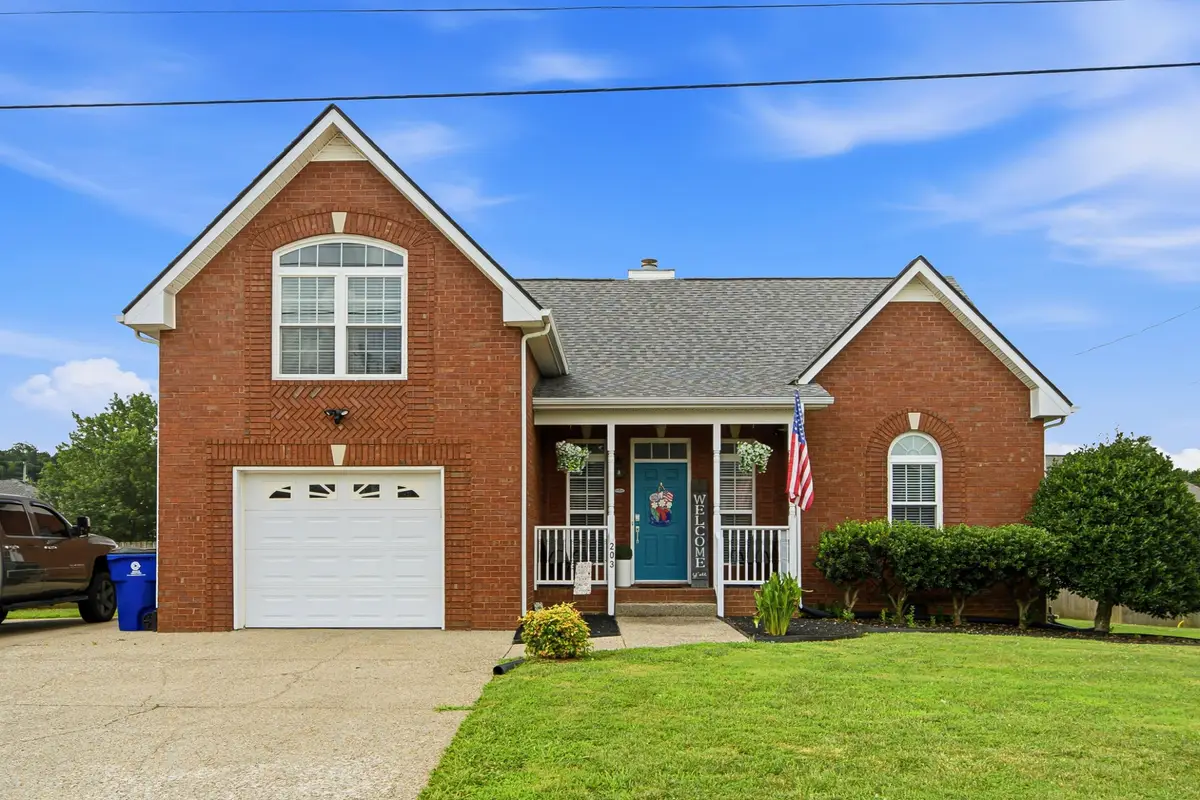 203 Cheyenne Dr, White House, TN 37188 - #1