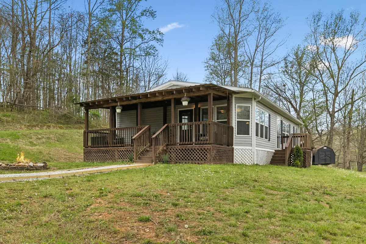 805 Harris Rd, Dickson, TN 37055 - #1