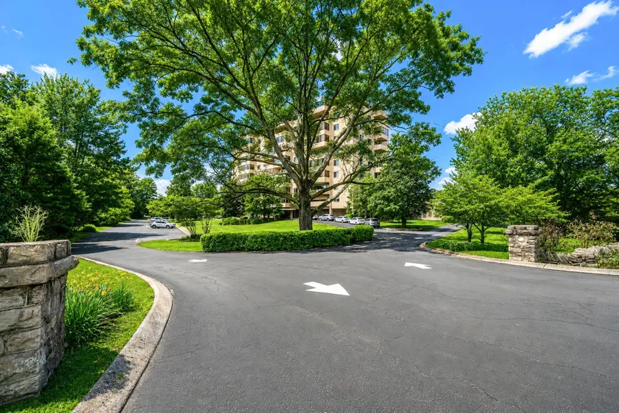 105 Leake Ave #23, Nashville, TN 37205 - #2