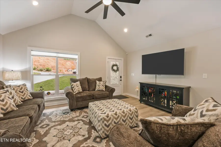 375 Signet Lane, Maynardville, TN 37807 - #3