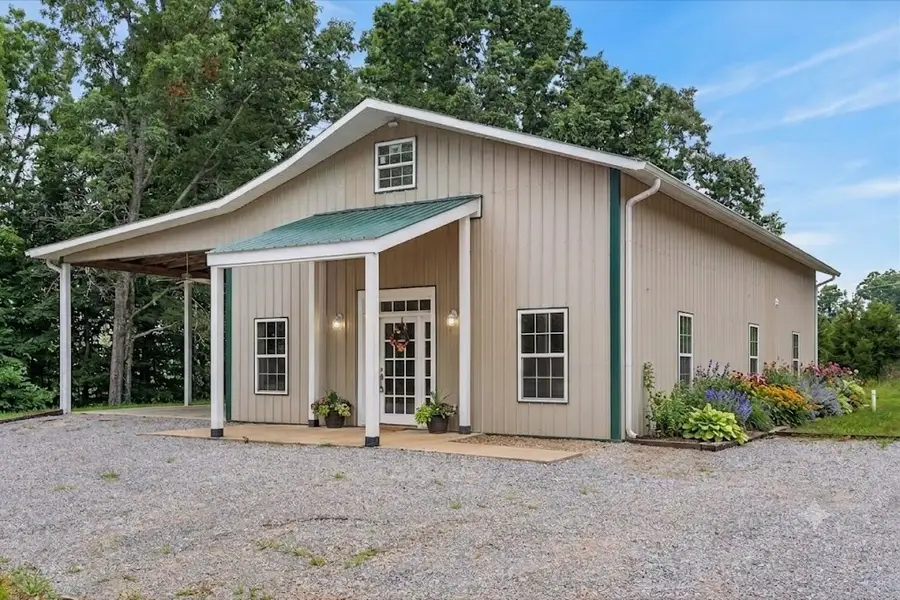 776 Norris Hollow Rd, Vanleer, TN 37181 - #2