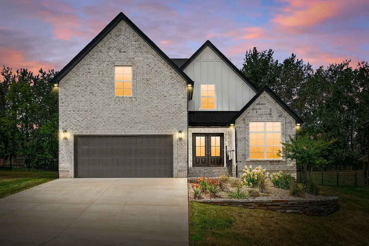 365 Frontier Dr, Clarksville, TN 37043 - #1