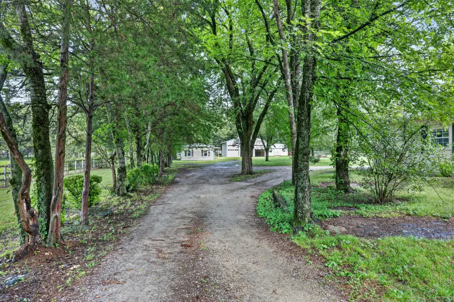 2388 Bear Creek Pike, Columbia, TN 38401 - #3