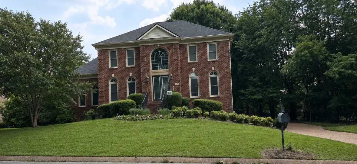 915 Briarwood Crst, Nashville, TN 37221 - #1