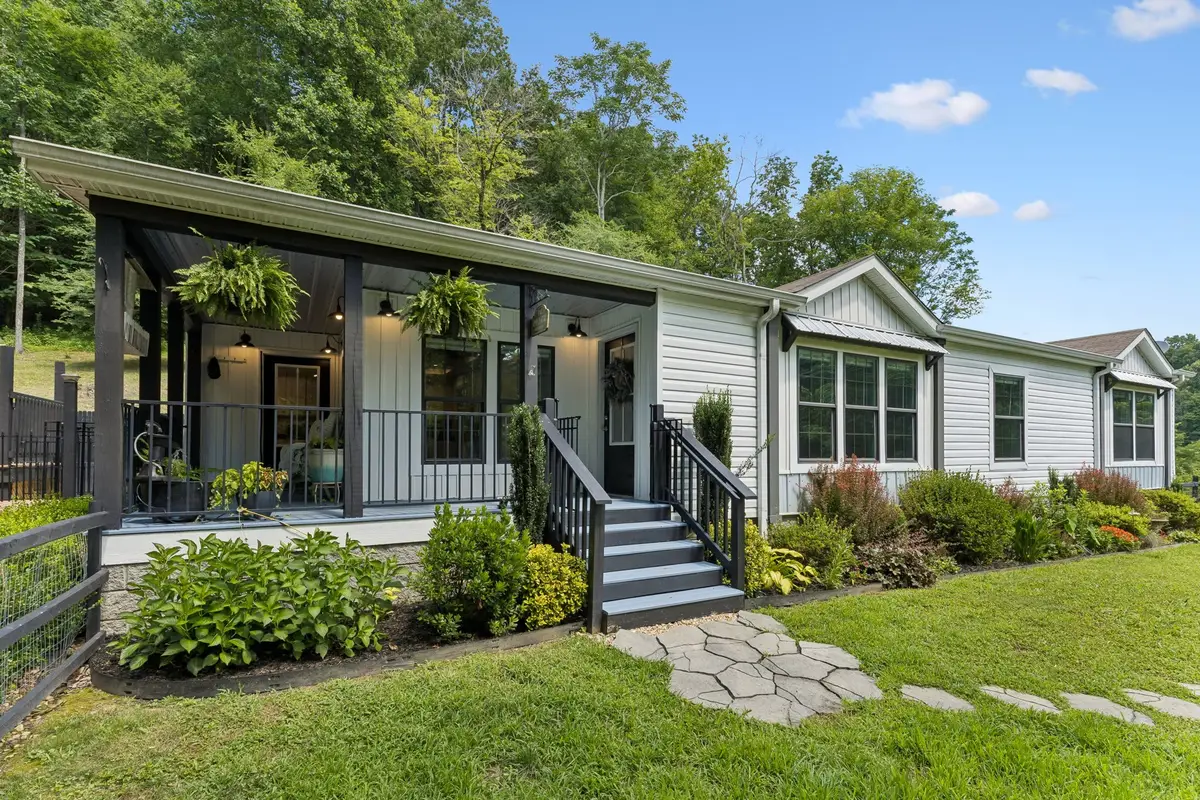 8501 Joy Rd, Mount Pleasant, TN 38474 - #1
