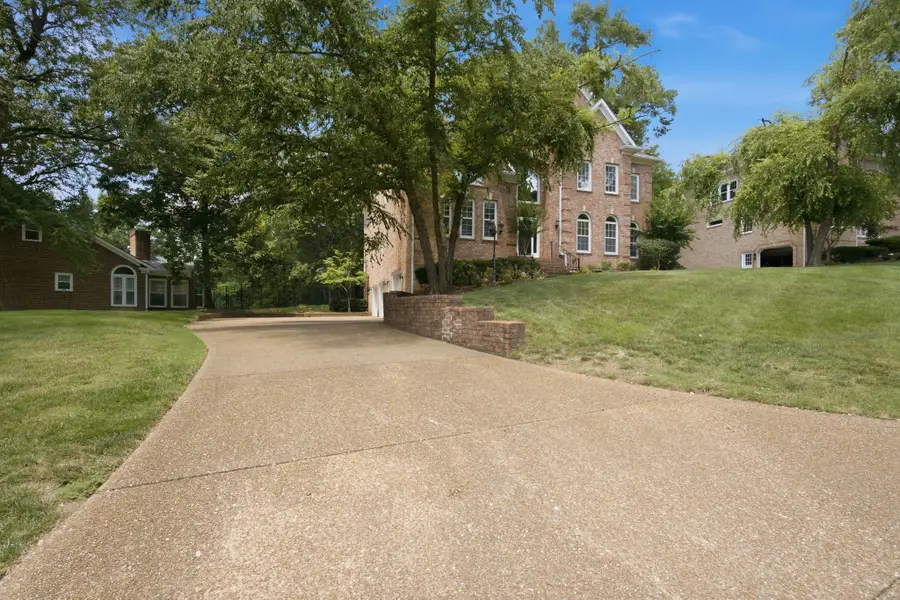 1667 Kirkwood Pl, Brentwood, TN 37027 - #3