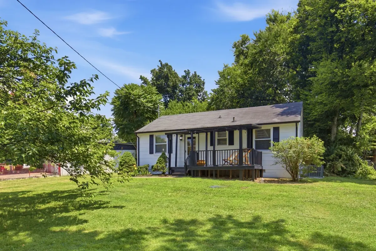 216 Stirton Rd, Nashville, TN 37210 - #1