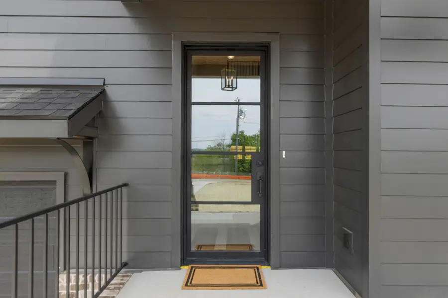 644 W Green Ln #B, Nashville, TN 37207 - #2