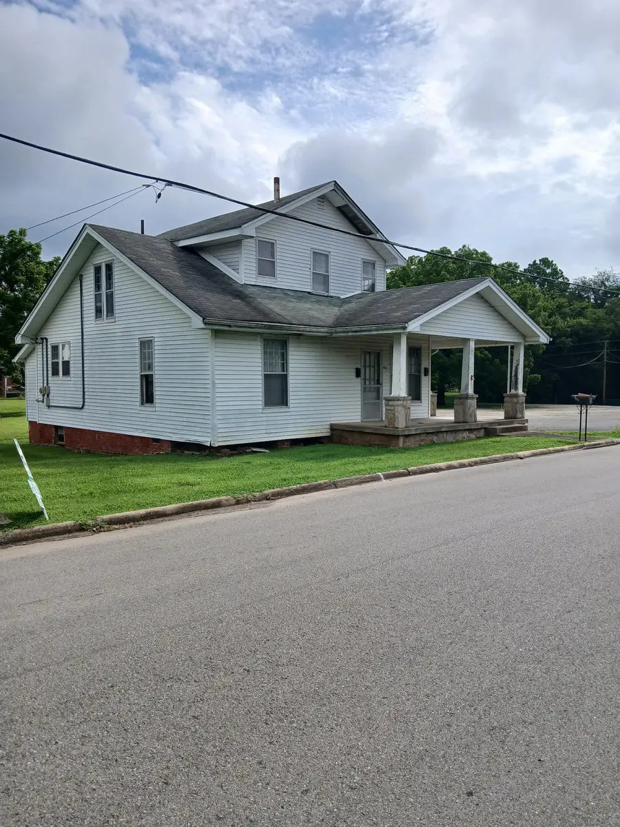 458 E Madison St, Pulaski, TN 38478 - #2