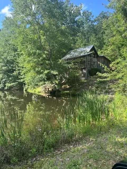 620 Eva Flatwoods Rd, Eva, TN 38333
