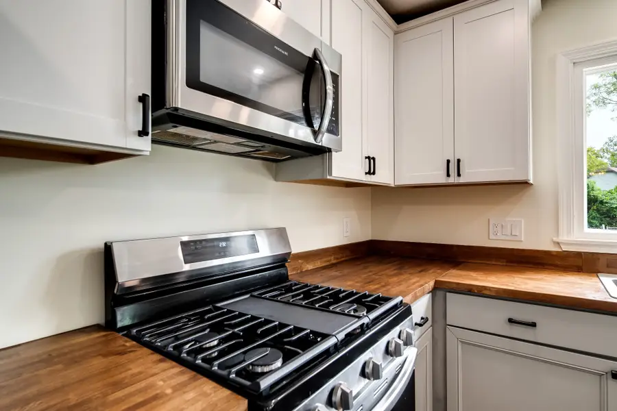 853 Rogers Rd, Gallatin, TN 37066 - #3