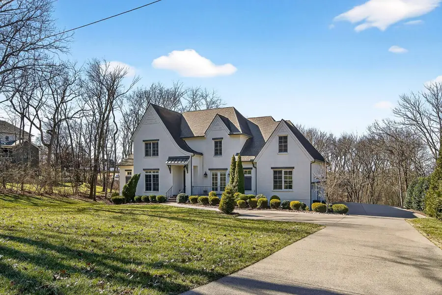 6732 Darden Pl, Nashville, TN 37205 - #3