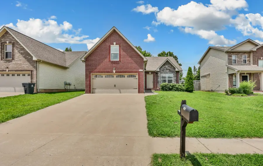 1005 Orchard Hills Dr, Clarksville, TN 37040 - #2
