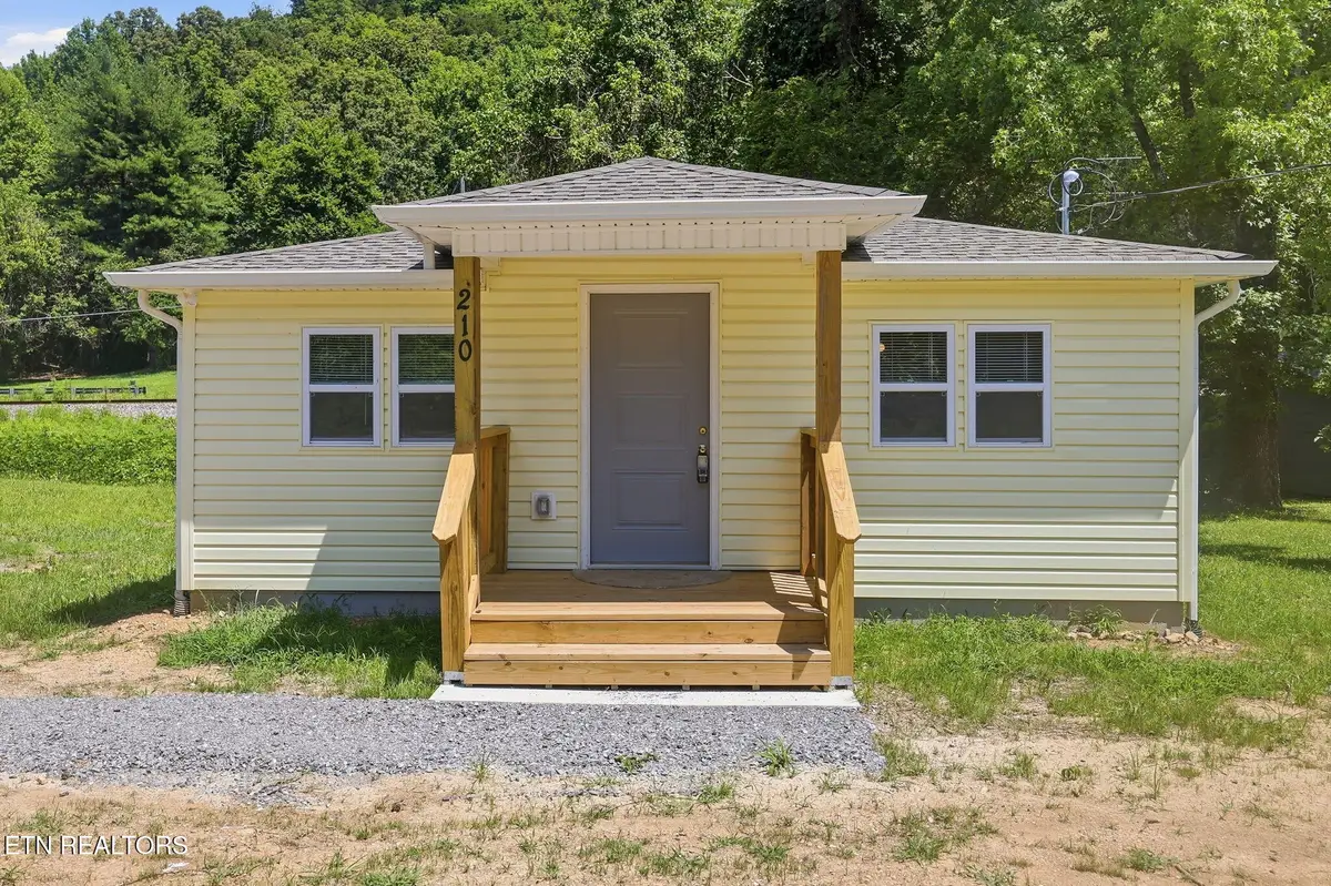 210 E Spring St, Oliver Springs, TN 37840 - #1