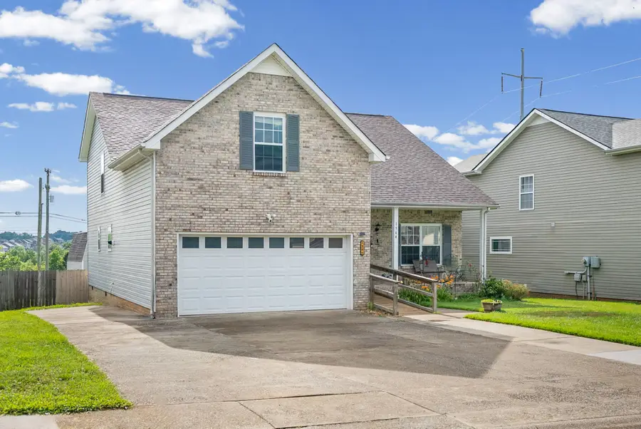 1544 Buchanon Dr, Clarksville, TN 37042 - #2