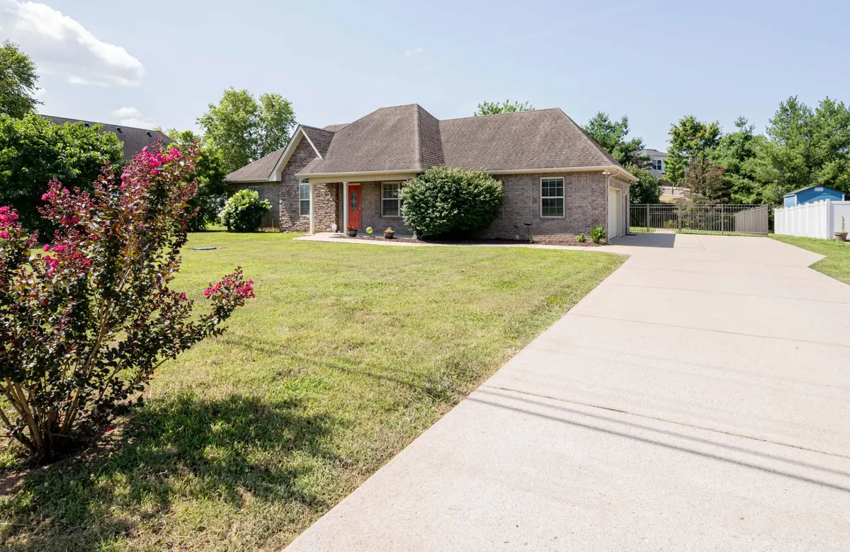 1125 Cascade Falls Dr, Murfreesboro, TN 37129 - #1