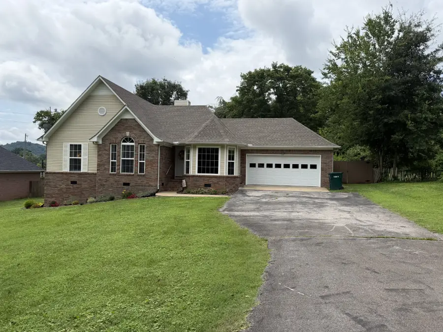 825 Yokley Ln, Pulaski, TN 38478 - #2