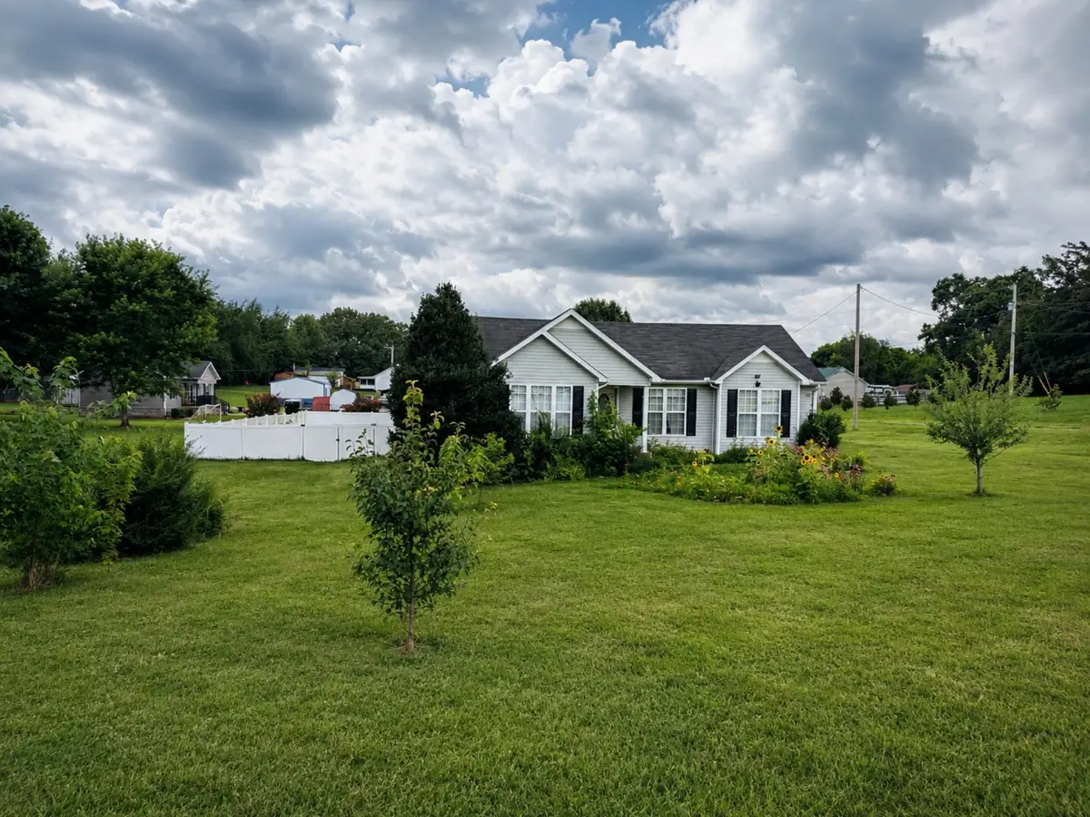 719 Warner Bridge Rd, Shelbyville, TN 37160 - #1