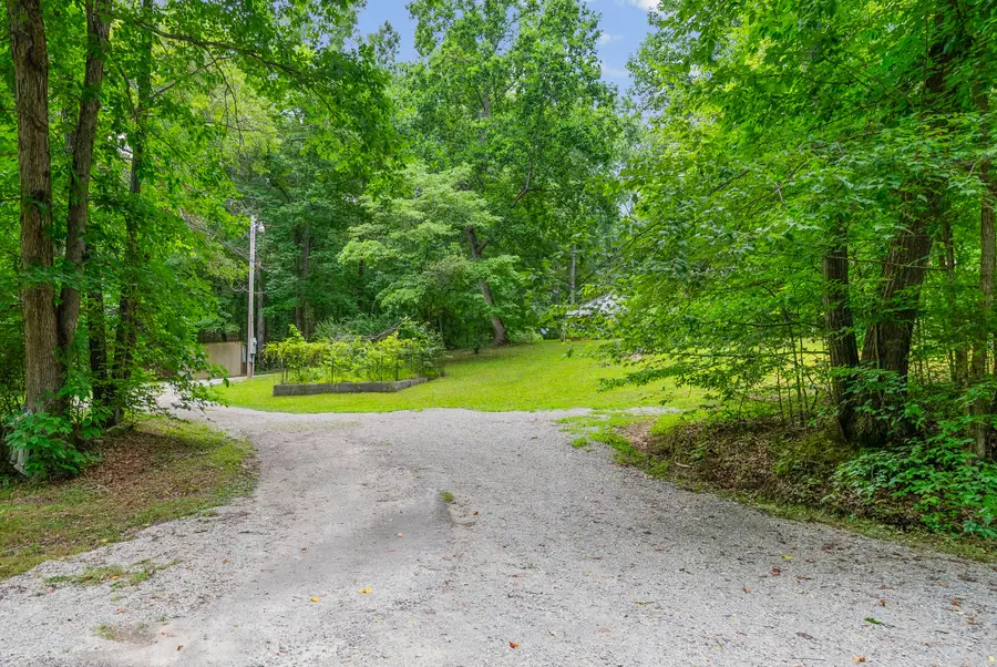 1266 Darbytown Rd, Hohenwald, TN 38462 - #2