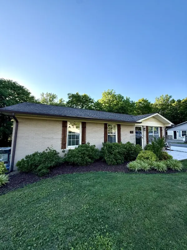1003 Pine Cir, Lawrenceburg, TN 38464