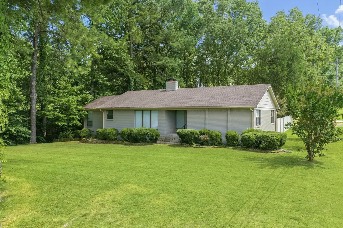 418 Deerwood Ln, Lexington, TN 38351 - #1