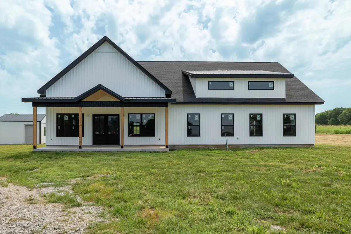 2985 Lewisburg Hwy, Petersburg, TN 37144 - #1