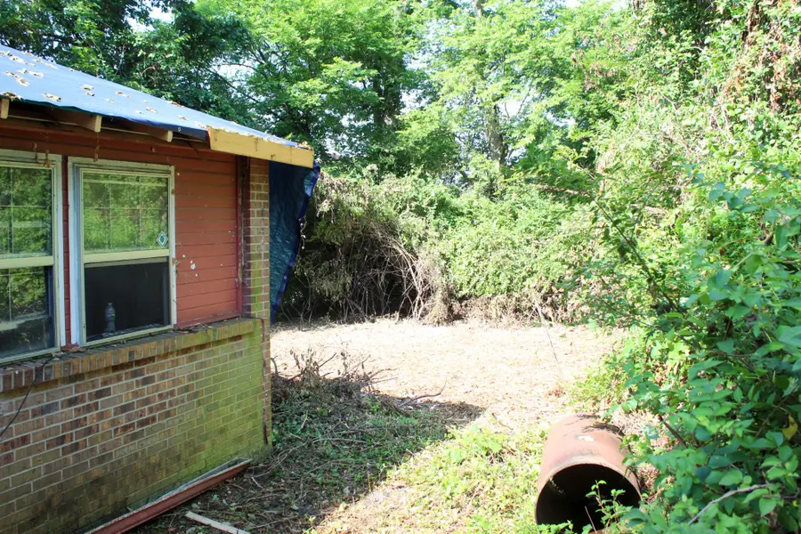 220 N 11th St, Clarksville, TN 37040 - #3