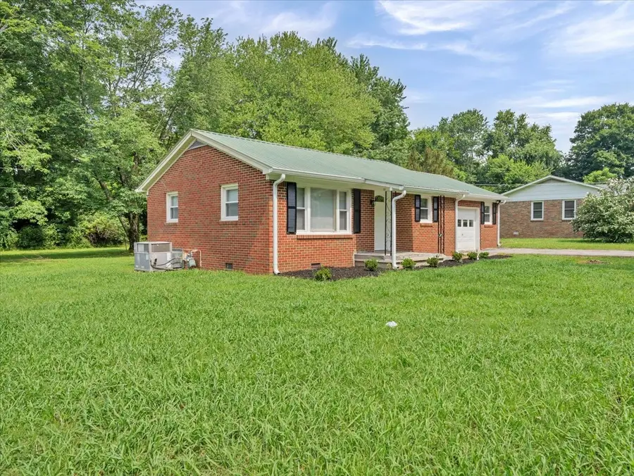 111 Mcdougal Rd, Fayetteville, TN 37334 - #2
