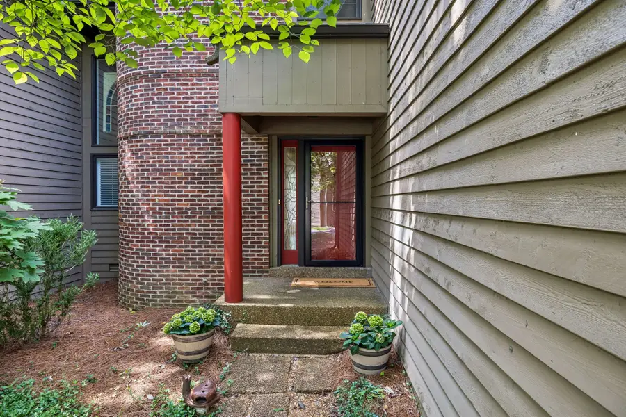 766 Harpeth Trace Dr, Nashville, TN 37221 - #2