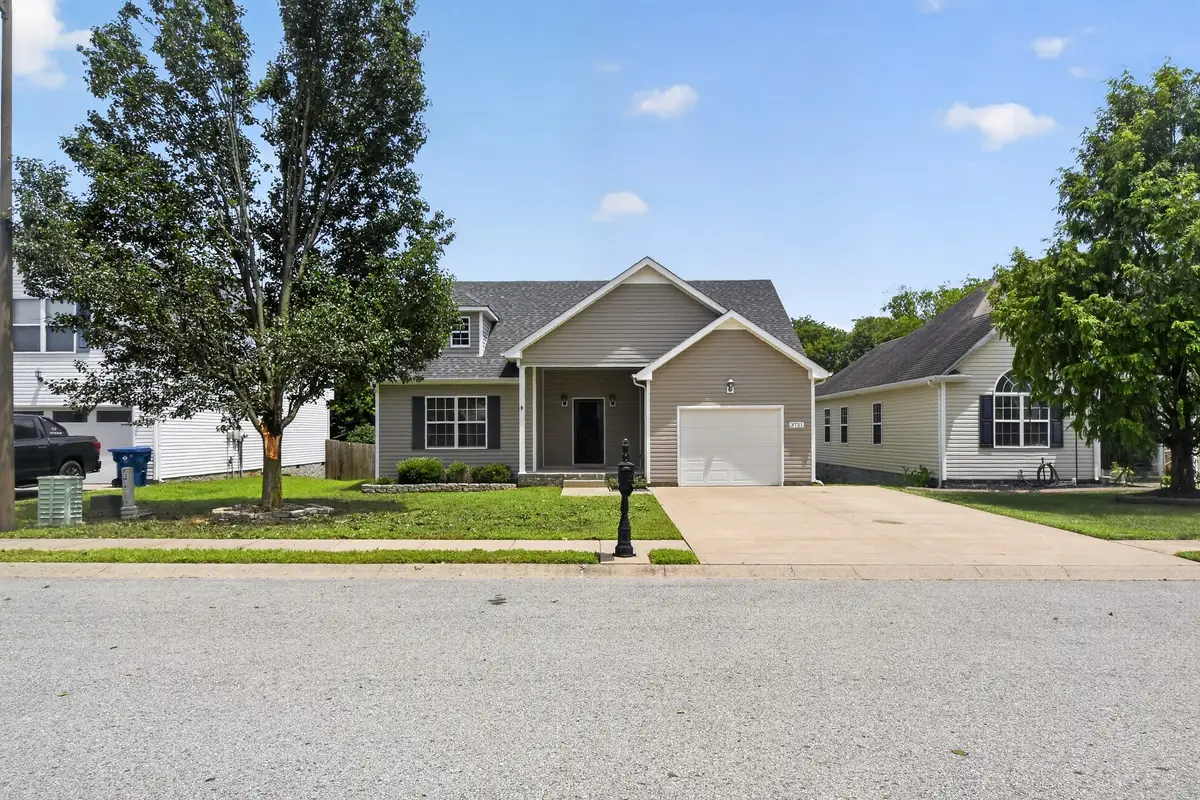 3721 Gray Fox Dr, Clarksville, TN 37040 - #1