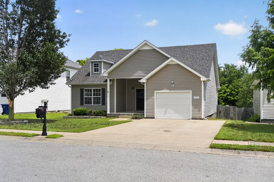 3721 Gray Fox Dr, Clarksville, TN 37040 - #2