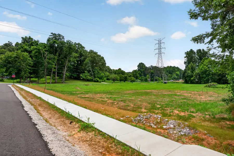 2 Cora Rd, Cookeville, TN 38501 - #3