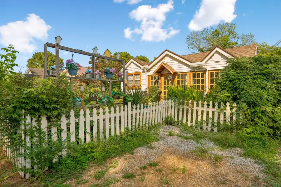 1519 Waterhouse St, Chattanooga, TN 37412 - #2