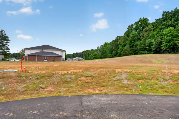 10 Brook View Dr, Cookeville, TN 38501